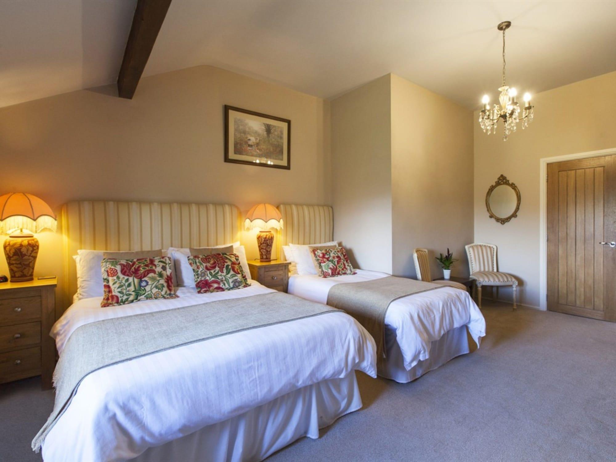 Throstle Nest Farm Hotel Carleton Exterior photo